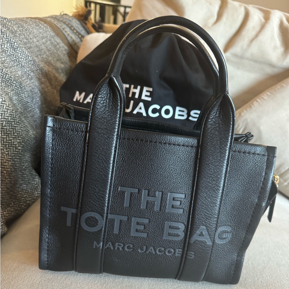 The Tote bag mini /Black leather